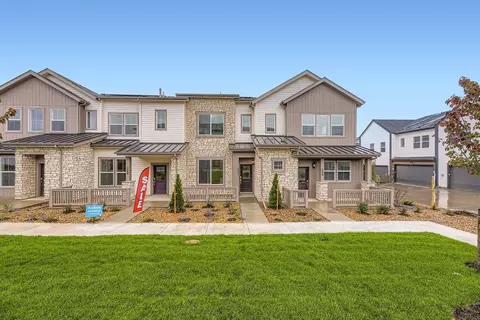 8939 Whiteclover St, Littleton, CO 80125