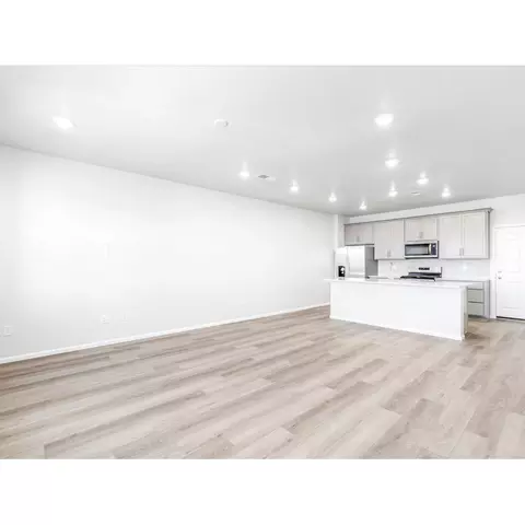 22351 E 7th Pl, Aurora, CO 80018 photo 5