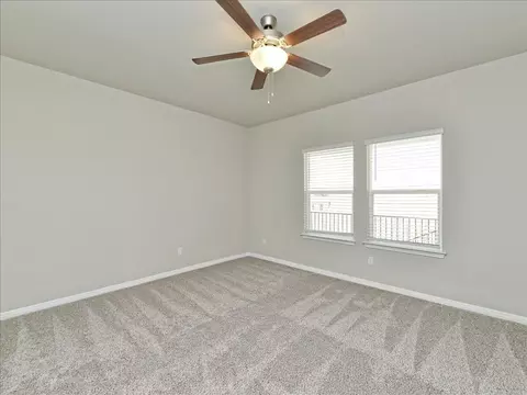 1012 View Dr, Georgetown, TX 78628 photo 6