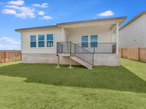 1012 View Dr, Georgetown, TX 78628 photo 8