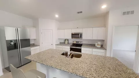 419 Conway Ave, Saint Cloud, FL 34769 photo 3