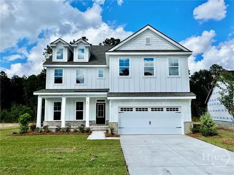 95 Glendale Cir, Richmond Hill, GA 31324