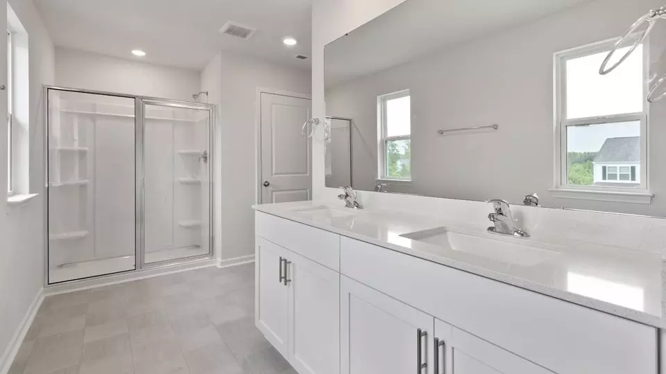 Bath - 2620 Delilah Dr, Winterville, NC 28590 photo 2 of 3