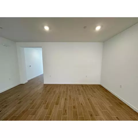 1017 Springtime Ave, Clovis, CA 93619 photo 3