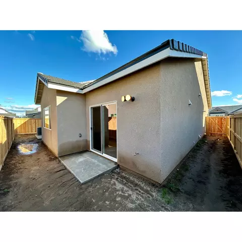 1017 Springtime Ave, Clovis, CA 93619 photo 7