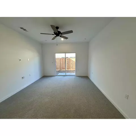 1017 Springtime Ave, Clovis, CA 93619 photo 5