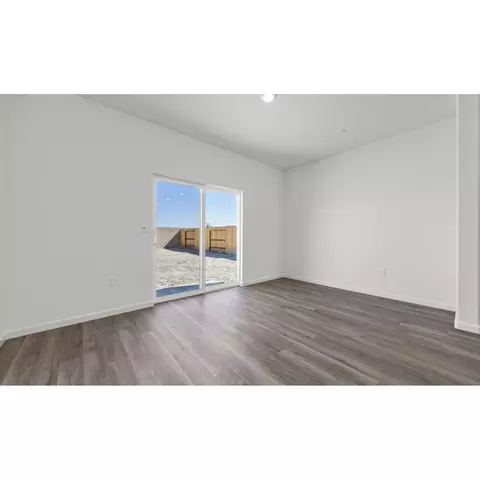 1402 W Clara Ave, Fowler, CA 93625 photo 18