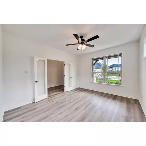 209 Durian Loop, Buda, TX 78610 photo 9