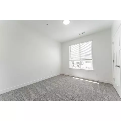 Bedroom - 4778 S 710 West L303, Mapleton, UT 84664 photo 2 of 3