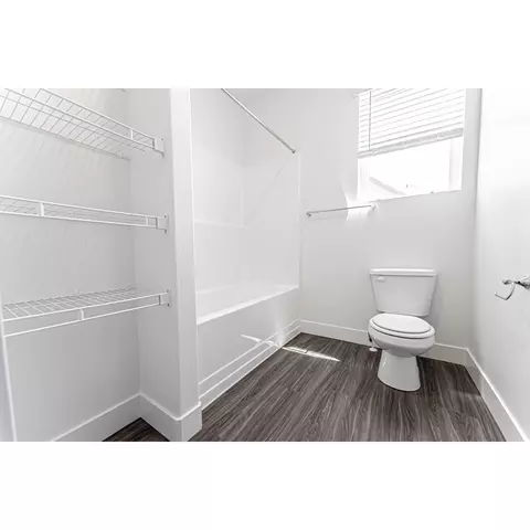 Bath - 4778 S 710 West L303, Mapleton, UT 84664 photo 2 of 2