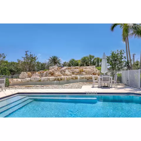 153 Royal Palm Cir, Tequesta, FL 33469 photo 14