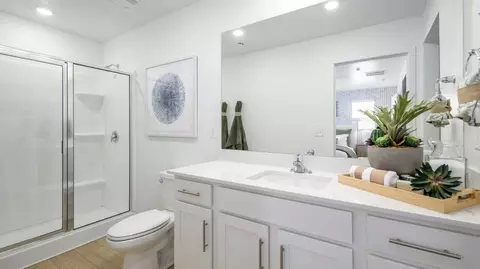 Bath - 2017 E Sand Hollow Dr, Eagle Mountain, UT 84005 photo 2 of 2