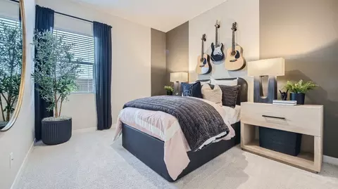 Bedroom - 3256 W Caleb Rd, Phoenix, AZ 85083 photo 2 of 5