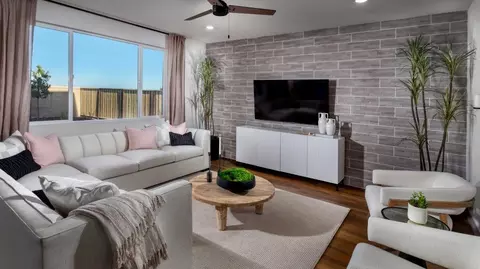 Living - 5138 Yarrow Ave, Tracy, CA 95377 photo 2 of 2