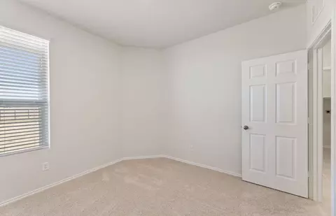 109 Innisfree Rd, Jarrell, TX 76537 photo 12