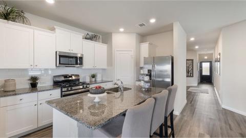 10703 Hernando Ct, Converse, TX 78109 photo 2