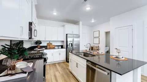 Kitchen - 4164 W Cirrus Ln, Eagle, ID 83616 photo 2 of 2