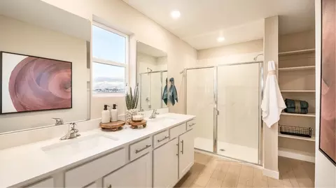 Bath - 1537 E Cottontail Dr, Eagle Mountain, UT 84005 photo 2 of 2