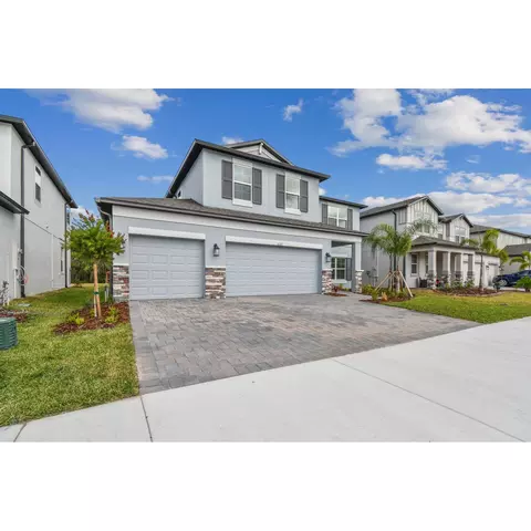 Exterior - 5020 Bromeliad Ave, Wimauma, FL 33598 photo 8 of 9