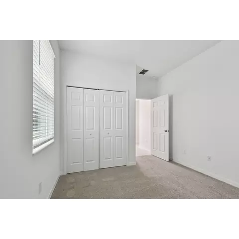 Bedroom - 5020 Bromeliad Ave, Wimauma, FL 33598 photo 1 of 8