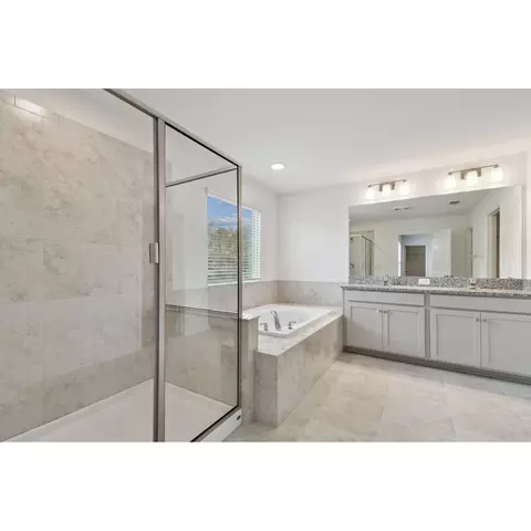 Bath - 5020 Bromeliad Ave, Wimauma, FL 33598 photo 1 of 8