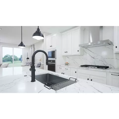 Kitchen - 42110 Picasso Sq, Ashburn, VA 20148 photo 4 of 7