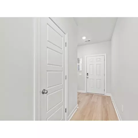 841 Ernest Ln, Lyman, SC 29365 photo 3