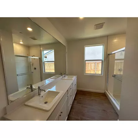 1329 Windmill Ave, Clovis, CA 93619 photo 6
