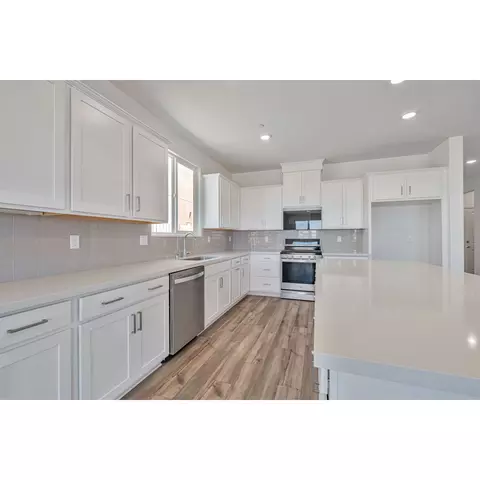 714 Rosazzo Ln, Manteca, CA 95337 photo 4
