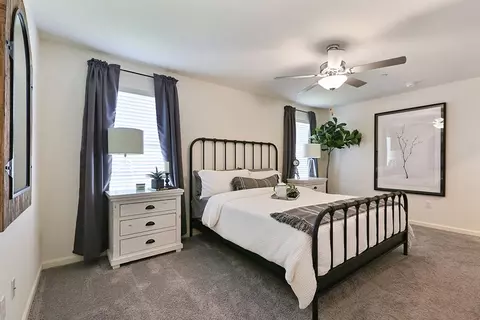 1025 E Cameron Ave, Visalia, CA 93292 photo 19
