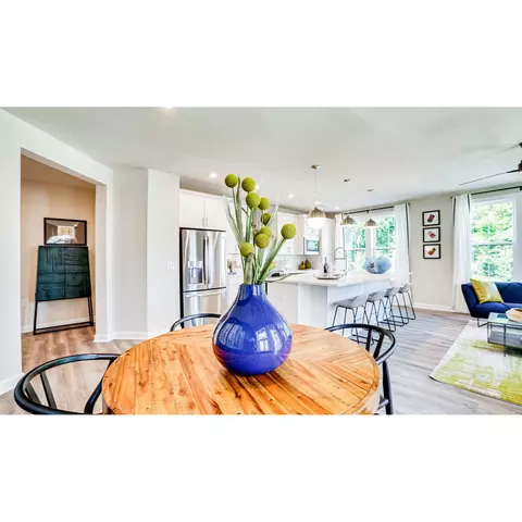 Dining - 21950 Garganey Ter UNIT 201, Ashburn, VA 20147 photo 3 of 8