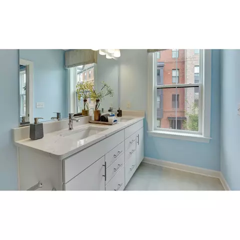 Bath - 21950 Garganey Ter UNIT 201, Ashburn, VA 20147 photo 1 of 5