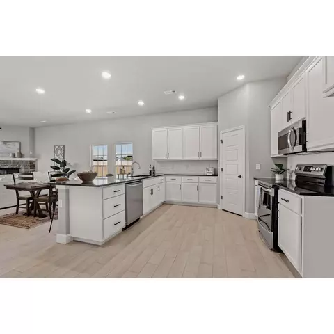 404 E 1st St, Webb City, MO 64870 photo 6
