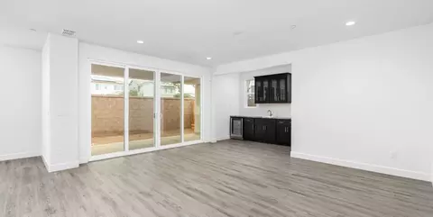 Living - 299 Peters Rd S, Madera, CA 93636 photo 2 of 3