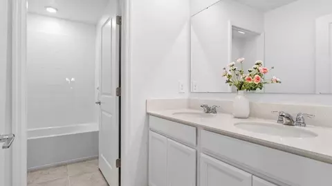 Bath - 1334 Deepwater Cir, Eagle Lake, FL 33839 photo 1 of 1