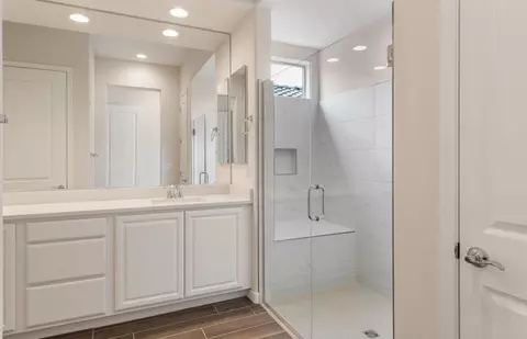 Bath - 26920 W Maple Dr, Buckeye, AZ 85396 photo 1 of 4