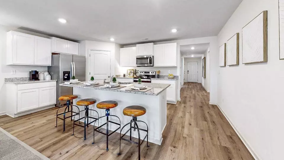 Kitchen - 18553 Blocton Dr, Vance, AL 35490 photo 1 of 2