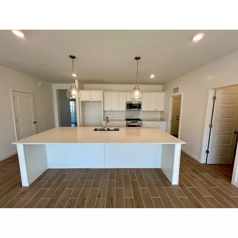 4064 Alamos Ave, Clovis, CA 93619 photo 2