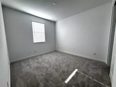 Bedroom - 25940 N 22nd Ln, Phoenix, AZ 85085 photo 4 of 10