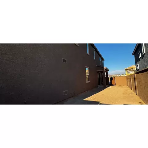 Exterior - 25940 N 22nd Ln, Phoenix, AZ 85085 photo 4 of 11