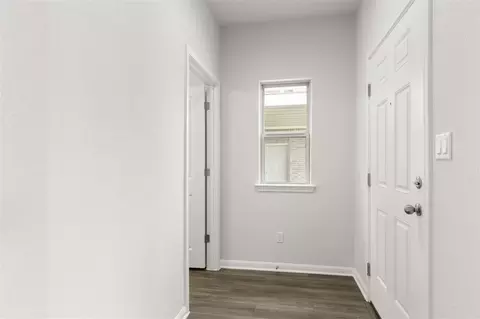 128 Pentro Path, Georgetown, TX 78626 photo 5