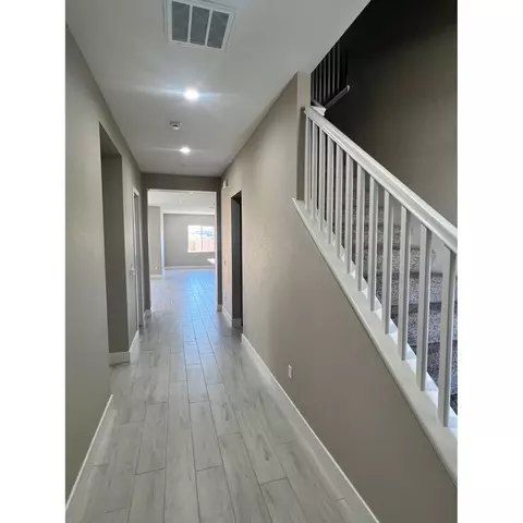 Entry Way - 2273 Paramount Ln, Manteca, CA 95337 photo 2 of 3