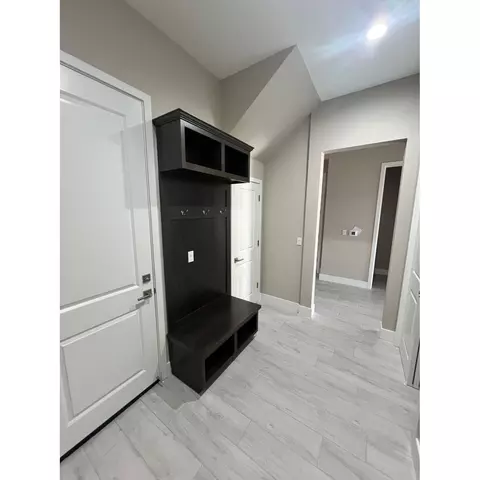Entry Way - 2273 Paramount Ln, Manteca, CA 95337 photo 1 of 3