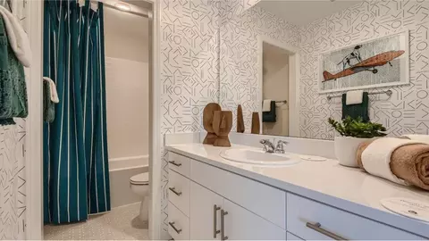Bath - 1817 Ace St, Hemet, CA 92545 photo 2 of 4