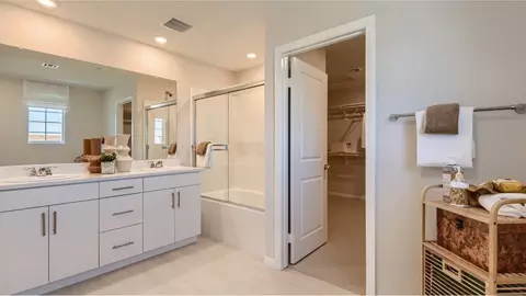 Bath - 1817 Ace St, Hemet, CA 92545 photo 3 of 4