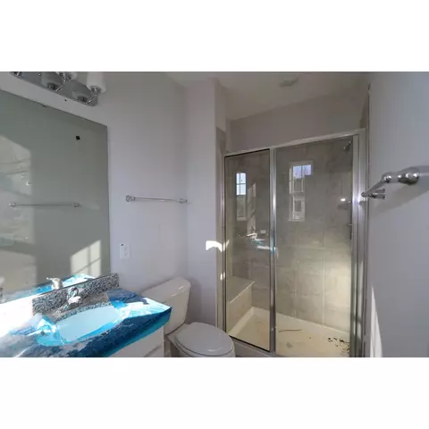 Bath - 1102 Harmony Trl, Durham, NC 27703 photo 5 of 18