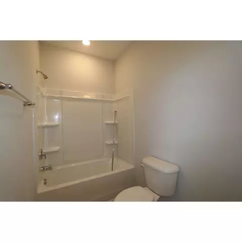Bath - 1102 Harmony Trl, Durham, NC 27703 photo 3 of 18