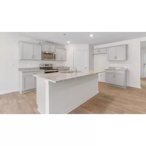 Kitchen - 6360 Cedar Hill Ct, Trinity, NC 27370 photo 2 of 3
