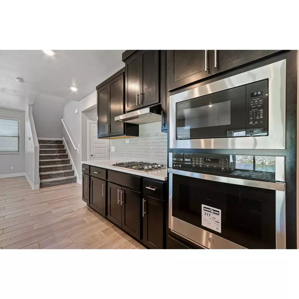 Kitchen - 2248 Rocky Ter, El Paso, TX 79911 photo 1 of 2