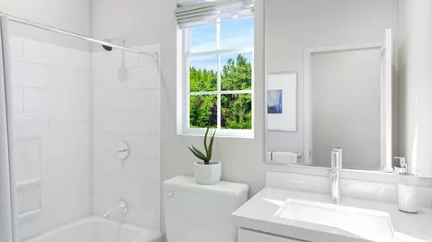Bath - 7102 Moon Way, Tracy, CA 95377 photo 1 of 5